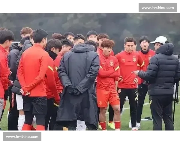 中国队1比0力克韩国迎来关键胜利全场防守反击展现顽强斗志