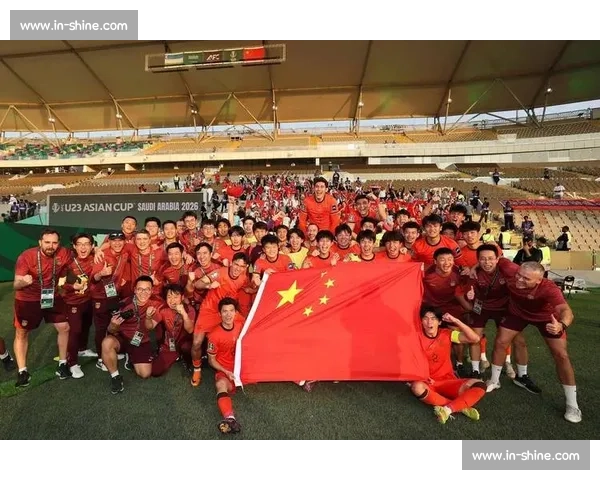 中国足球对决韩国再掀激情碰撞，年轻阵容能否打破历史桎梏